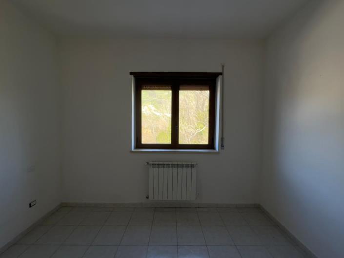 Image No.20-4 Bed Apartment for sale