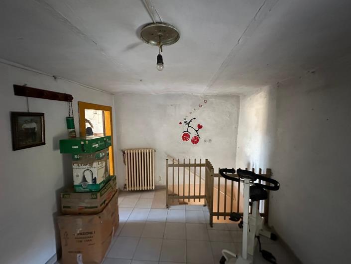 Image No.8-2 Bed Property for sale