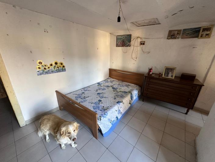 Image No.15-2 Bed Property for sale