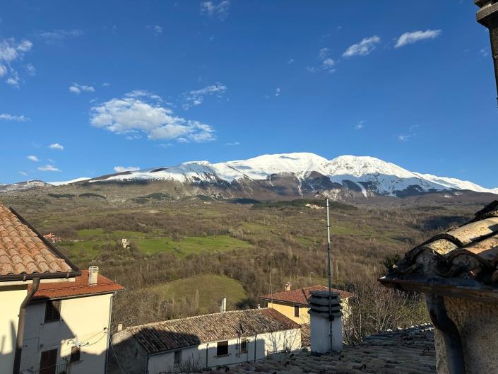 Image No.16-2 Bed Property for sale