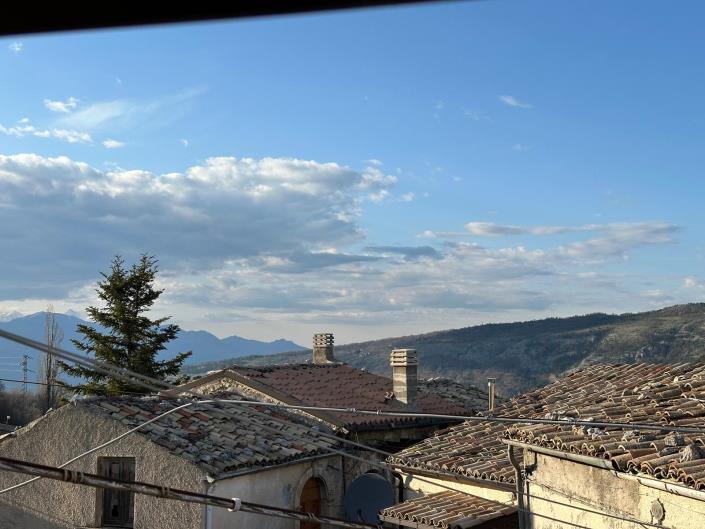 Image No.17-2 Bed Property for sale