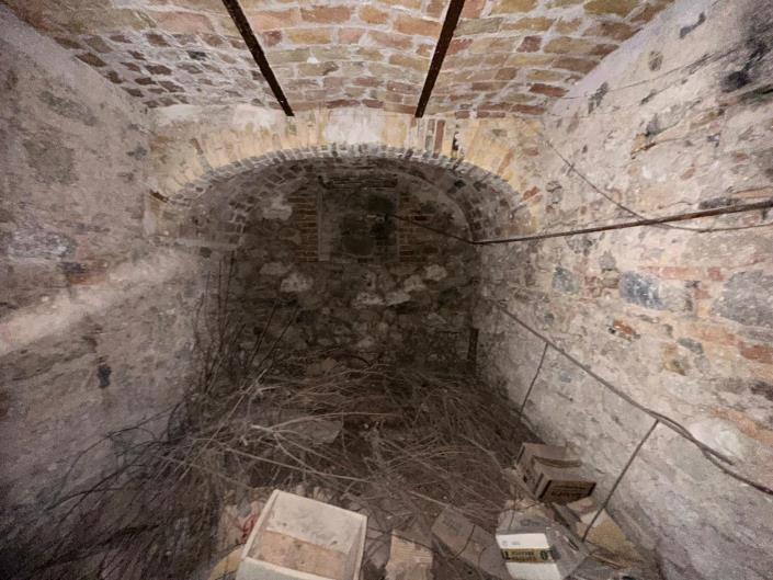 Image No.25-4 Bed Property for sale