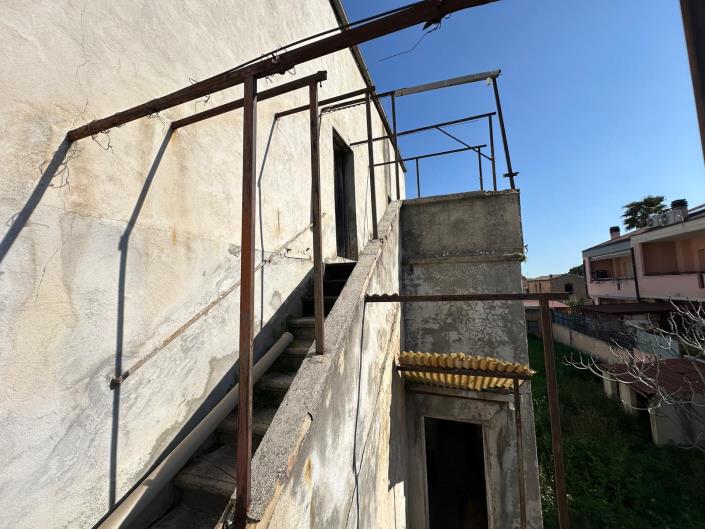 Image No.29-4 Bed Property for sale