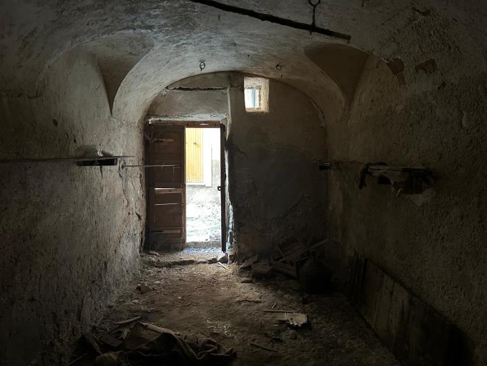 Image No.19-5 Bed Property for sale