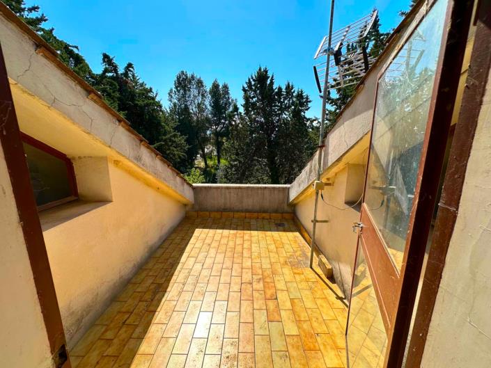 Image No.44-4 Bed Property for sale