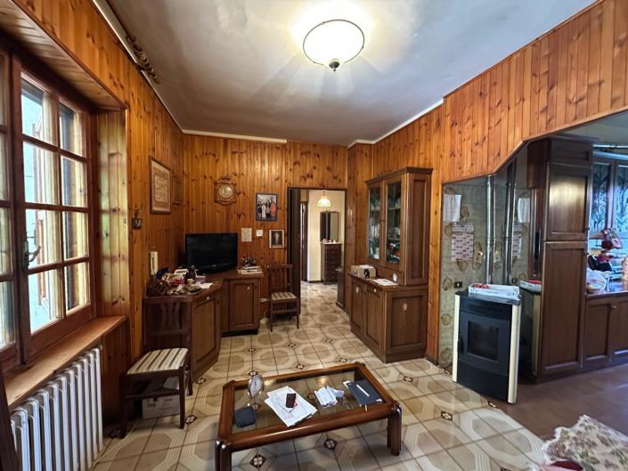 Image No.23-4 Bed Property for sale