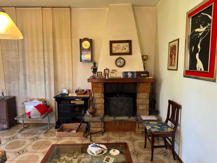 Image No.15-4 Bed Property for sale