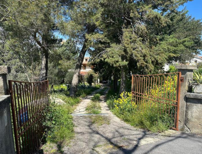 Image No.2-4 Bed Property for sale