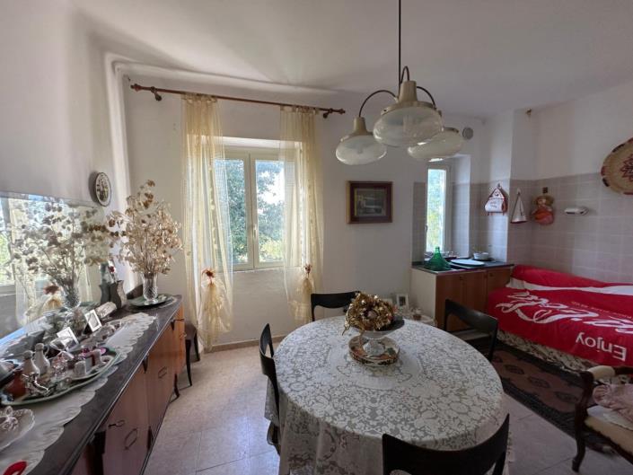 Image No.11-3 Bed Apartment for sale