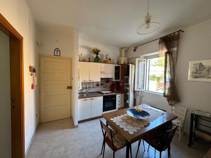 Image No.13-3 Bed Apartment for sale