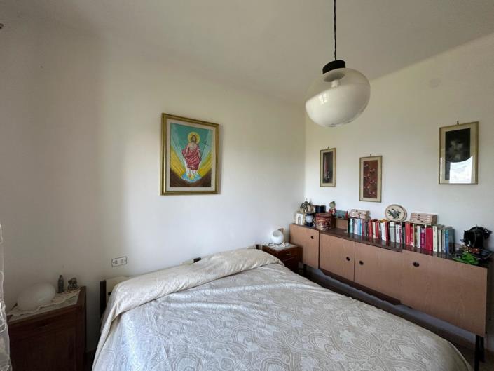 Image No.18-3 Bed Apartment for sale