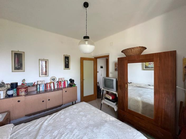 Image No.19-3 Bed Apartment for sale