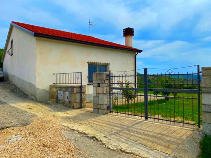 Image No.4-2 Bed Property for sale