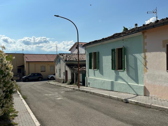 Image No.2-2 Bed Property for sale