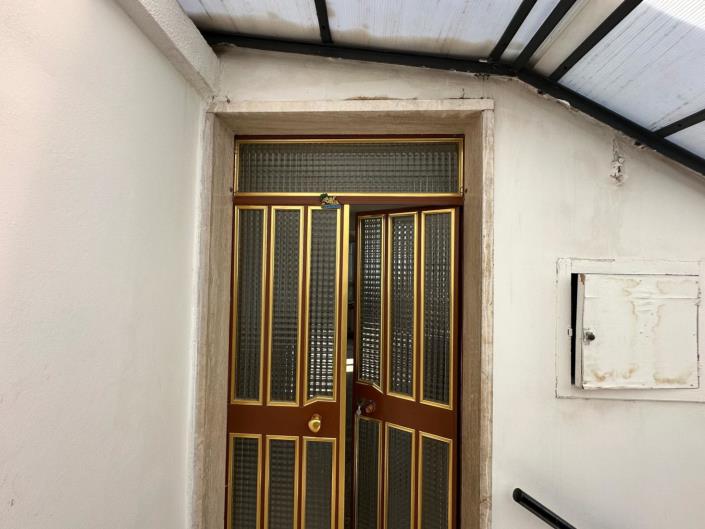 Image No.6-2 Bed Property for sale