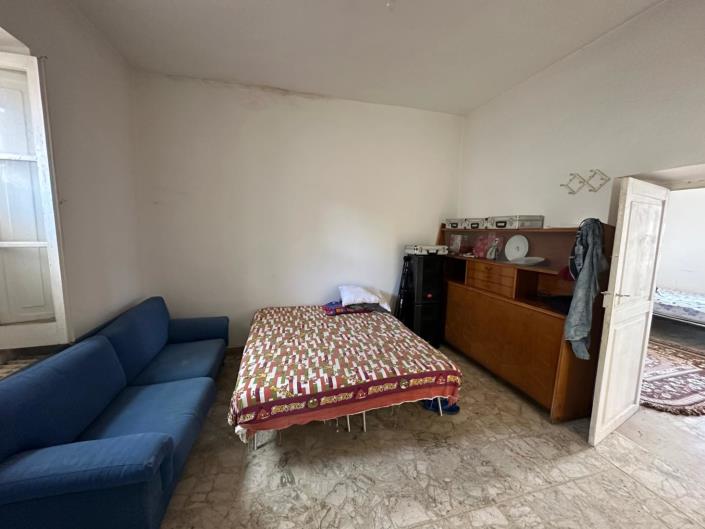 Image No.11-2 Bed Property for sale