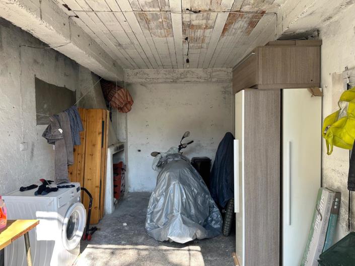 Image No.23-2 Bed Property for sale