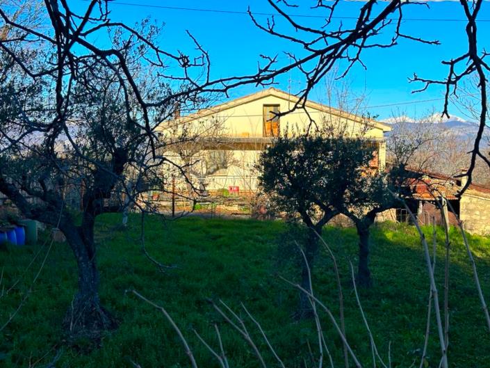 Image No.2-3 Bed Property for sale