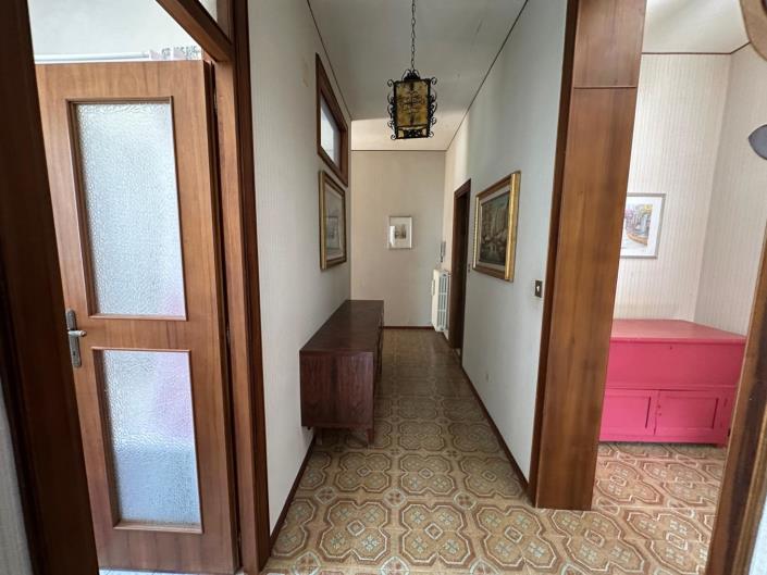 Image No.12-3 Bed Apartment for sale