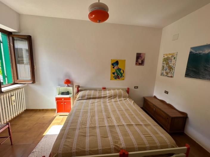 Image No.18-3 Bed Apartment for sale