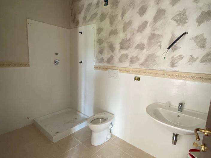 Image No.22-3 Bed House for sale