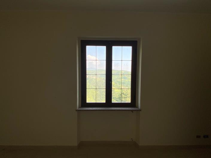 Image No.14-3 Bed House for sale