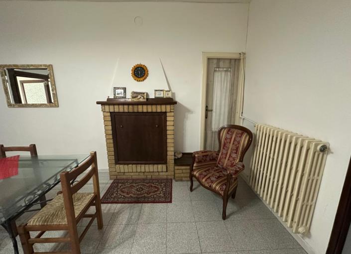 Image No.8-4 Bed Property for sale