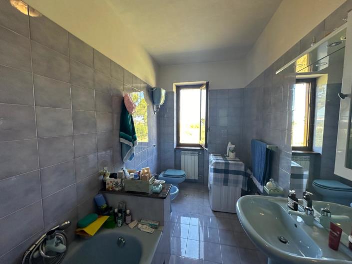 Image No.24-2 Bed Apartment for sale