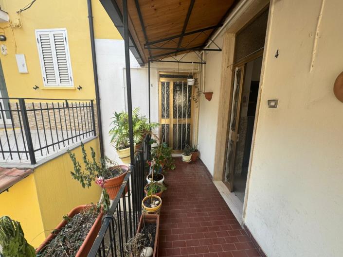 Image No.7-4 Bed Property for sale