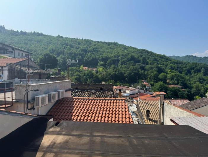 Image No.15-4 Bed Property for sale