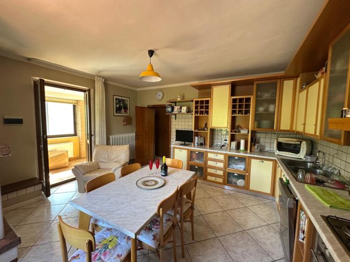 Image No.14-3 Bed Property for sale