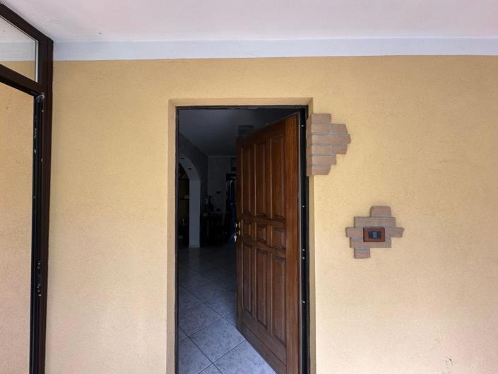 Image No.11-3 Bed Property for sale