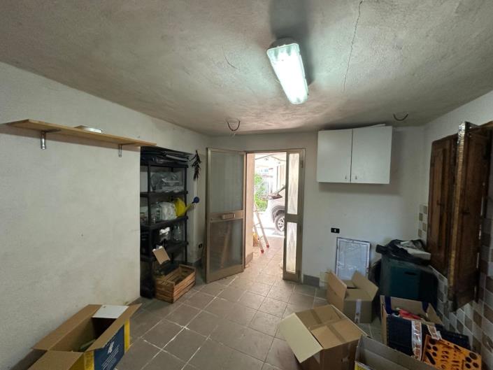 Image No.29-3 Bed Property for sale