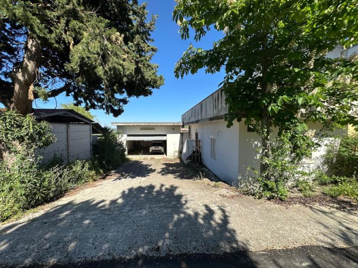 Image No.28-3 Bed Property for sale