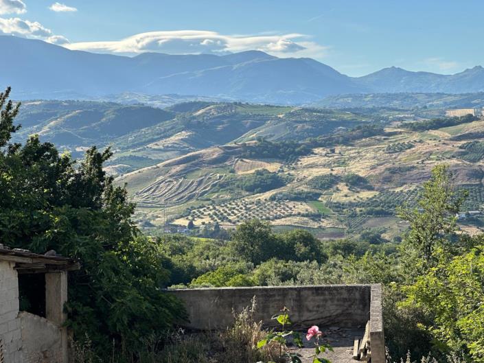 Image No.5-2 Bed Property for sale