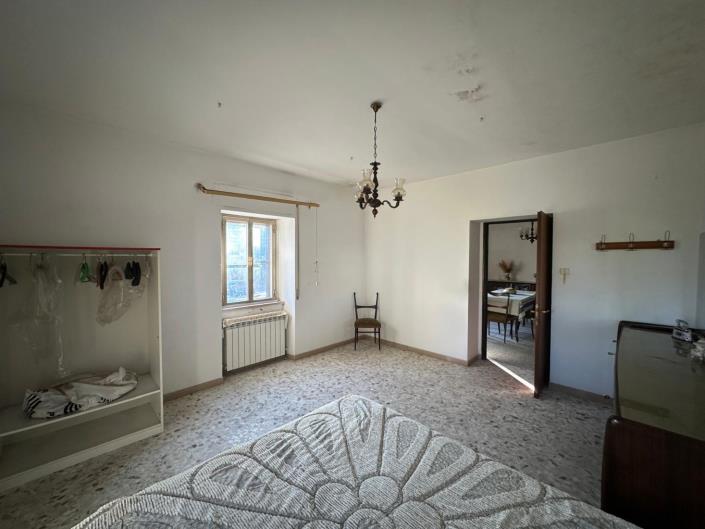 Image No.20-2 Bed Property for sale