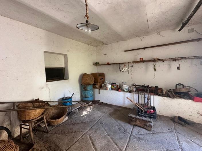 Image No.25-2 Bed Property for sale