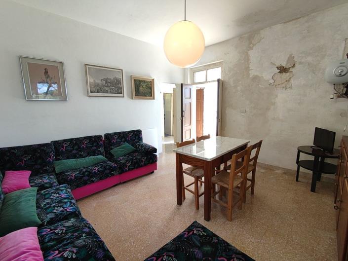 Image No.11-2 Bed Property for sale