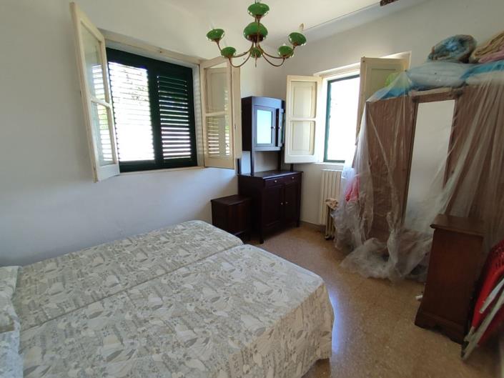 Image No.21-2 Bed Property for sale