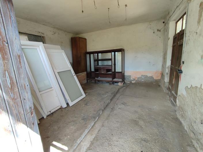 Image No.28-2 Bed Property for sale