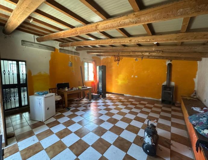 Image No.24-3 Bed Property for sale