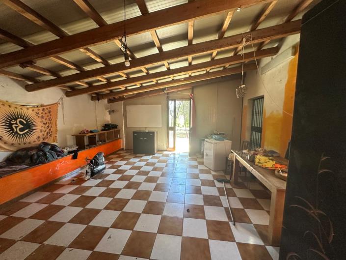 Image No.25-3 Bed Property for sale