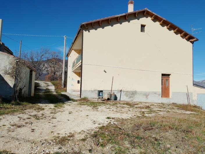 Image No.5-5 Bed Property for sale