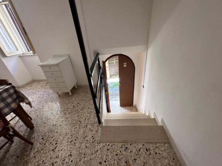 Image No.3-2 Bed Property for sale