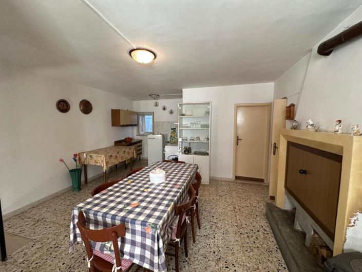 Image No.5-2 Bed Property for sale