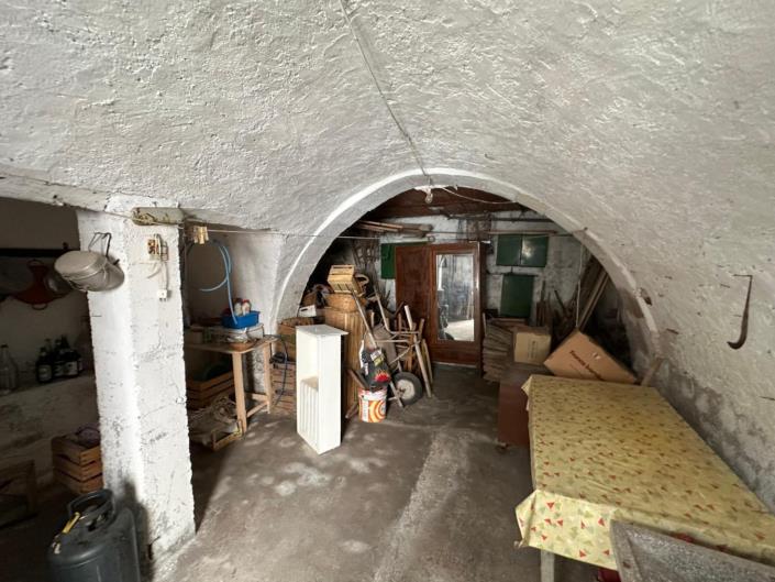 Image No.23-2 Bed Property for sale