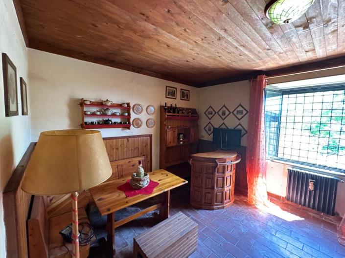 Image No.18-3 Bed Property for sale