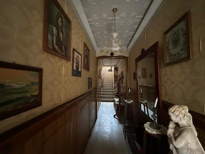 Image No.12-3 Bed Property for sale