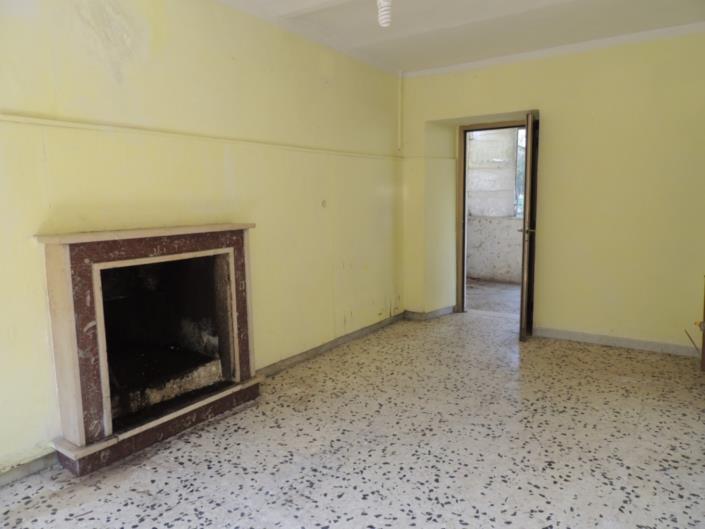 Image No.10-3 Bed Property for sale