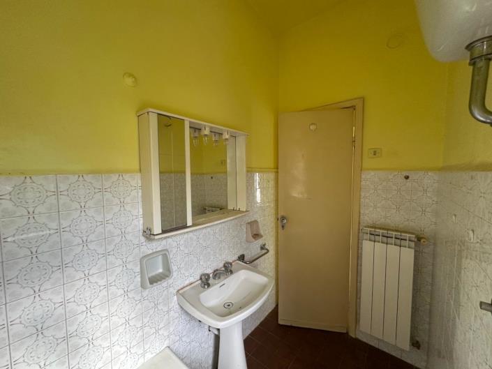 Image No.21-3 Bed Property for sale